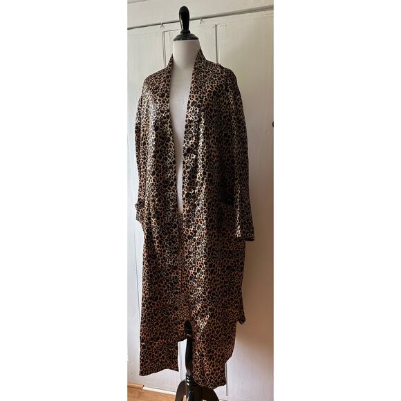 Bloomingdale's leopard print robe one size long kimono style belted silky - Picture 11 of 16